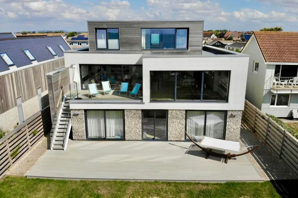 New build house on the Bracklesham seafront 6 New build house on the Bracklesham seafront 6