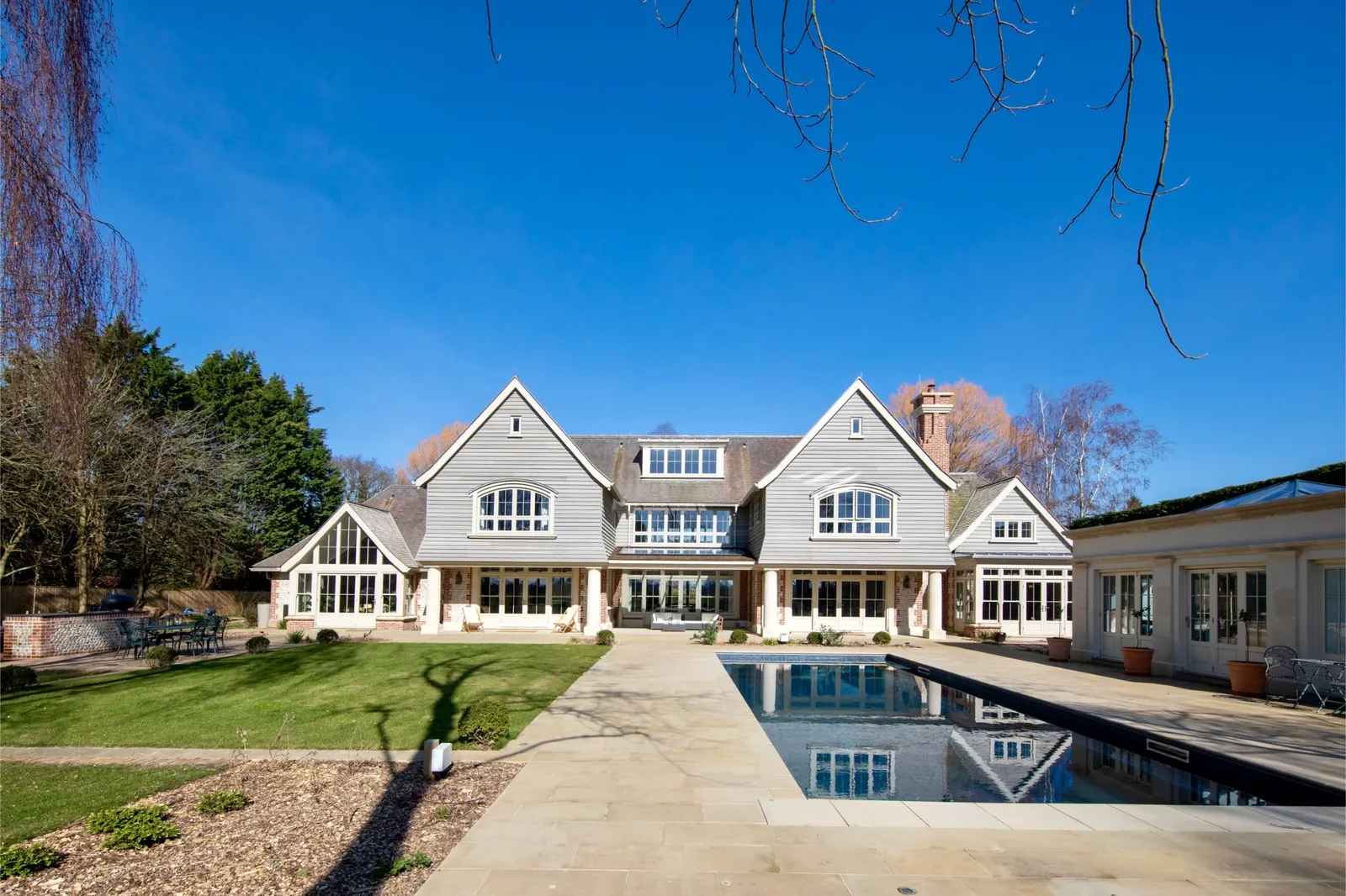 Large new build bespoke property in harbour location 1 Large new build bespoke property in harbour location 1