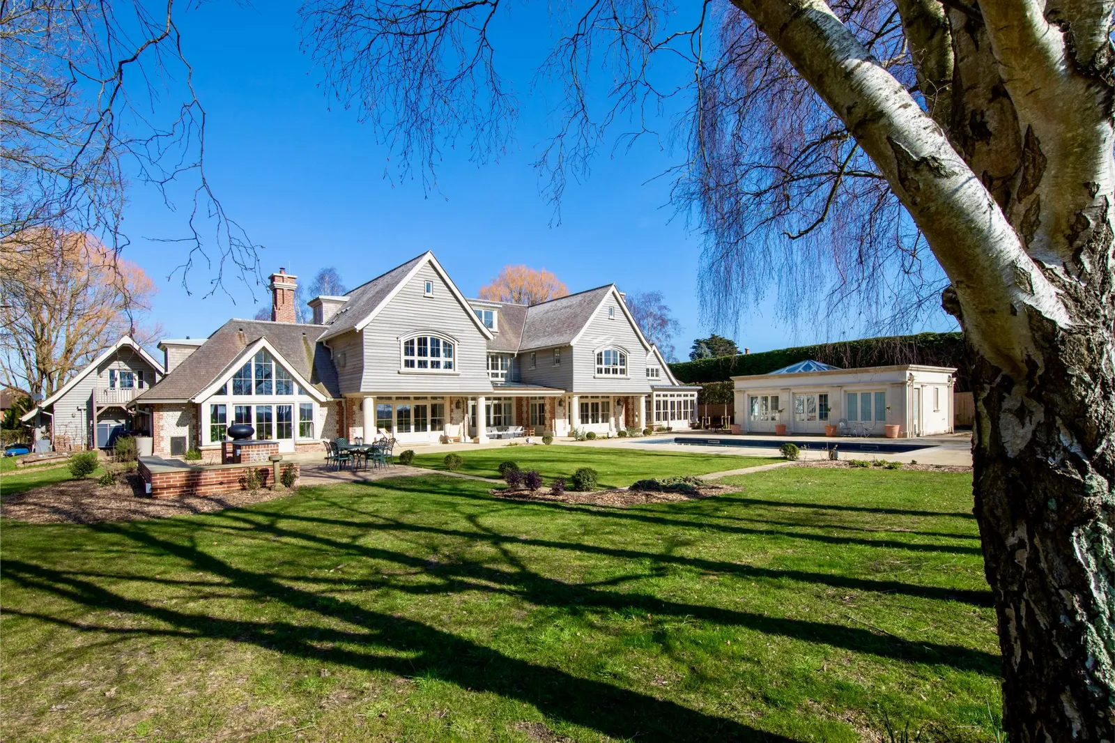 Large new build bespoke property in harbour location 2 Large new build bespoke property in harbour location 2