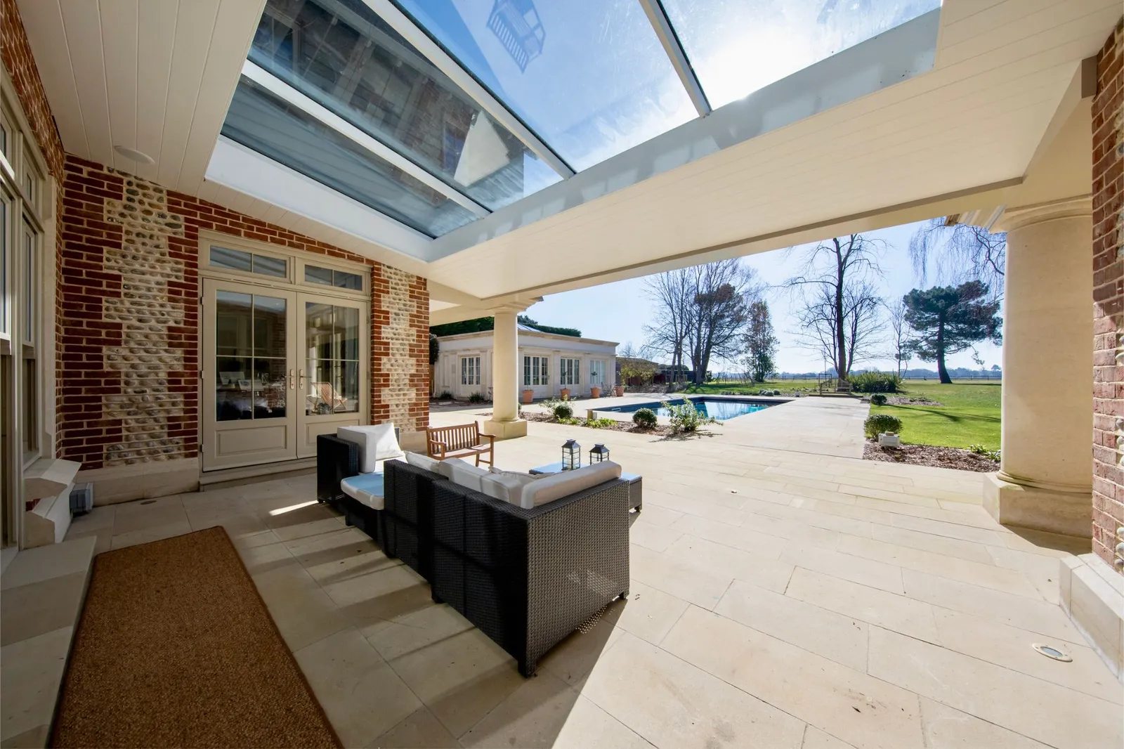 Large new build bespoke property in harbour location 24 Large new build bespoke property in harbour location 24