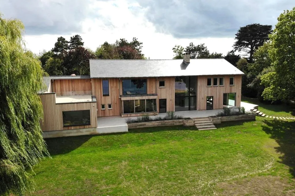 Bespoke New Build in Chichester Location 8 Bespoke New Build in Chichester Location 8