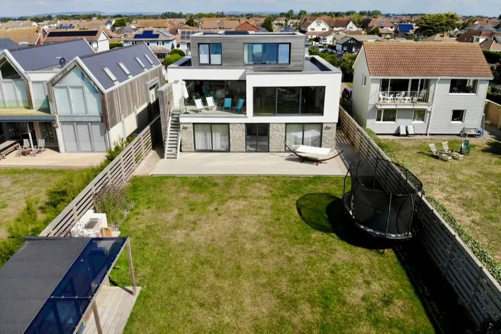 New build house on the Bracklesham seafront 5 New build house on the Bracklesham seafront 5